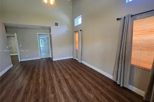 18341 NW 10th St, Pembroke Pines, FL 33029 - Photo 11