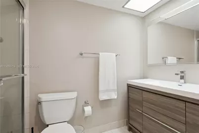 250 174th St #605, Sunny Isles Beach, FL 33160 - Photo 9