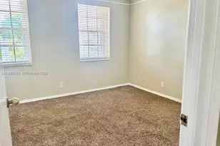 16648 Hemingway Dr, Weston, FL 33326 - Photo 15