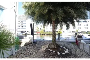 3681 NE 170th St, North Miami Beach, FL 33160 - Photo 13