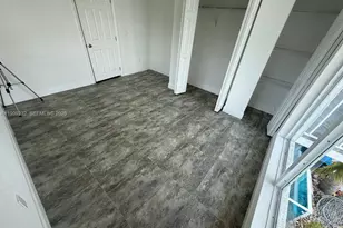 3681 NE 170th St, North Miami Beach, FL 33160 - Photo 17