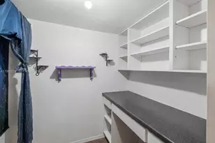 3475 N Country Club Dr, Aventura, FL 33180 - Photo 19