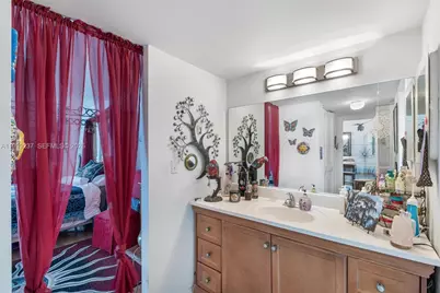 3475 N Country Club Dr #619, Aventura, FL 33180 - Photo 17