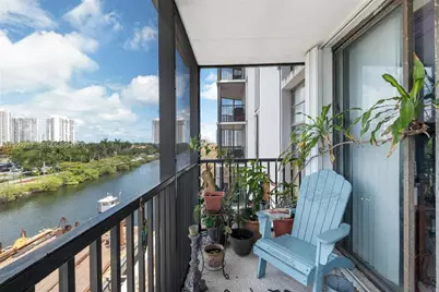 3475 N Country Club Dr #619, Aventura, FL 33180 - Photo 11