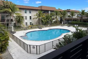 7473 SW 82nd St, Miami, FL 33143 - Photo 13