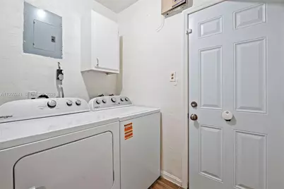1395 NE 177th St, North Miami Beach, FL 33162 - Photo 19