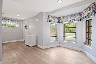 1395 NE 177th St, North Miami Beach, FL 33162 - Photo 5