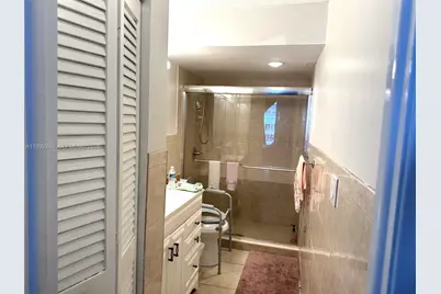 [Address not provided], Hallandale Beach, FL 33009 - Photo 5