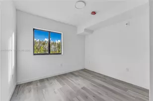 175 NW 160th St, North Miami Beach, FL 33169 - Photo 7