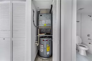 175 NW 160th St, North Miami Beach, FL 33169 - Photo 5