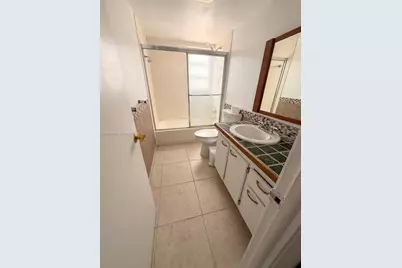 [Address not provided], Hallandale Beach, FL 33009 - Photo 17