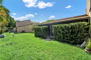 3996 Estepona Ave, Doral, FL 33178 - Photo 7