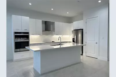 8037 NW 46th Ter, Doral, FL 33166 - Photo 3