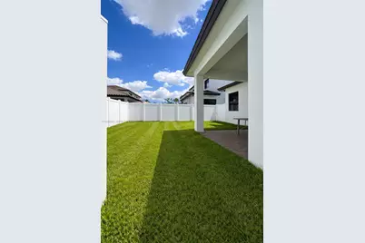 8037 NW 46th Ter, Doral, FL 33166 - Photo 29