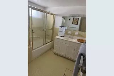 450 Golden Isles Dr #2G, Hallandale Beach, FL 33009 - Photo 13