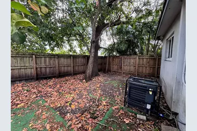 206 NW 5th Ave, Dania Beach, FL 33004 - Photo 9