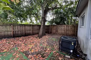 206 NW 5th Ave, Dania Beach, FL 33004 - Photo 9