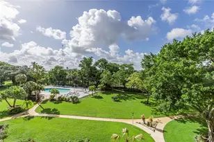 4330 Hillcrest Dr, Hollywood, FL 33021 - Photo 5