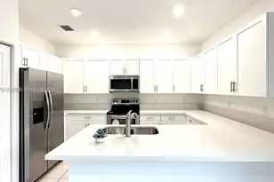 20800 NE 5th Ct, Miami, FL 33179 - Photo 3