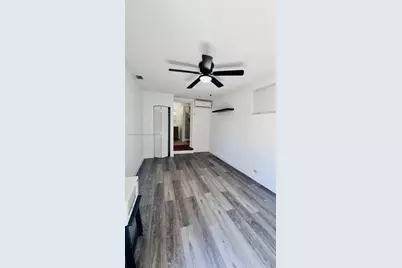 7530 NW 12th Ave #side, Miami, FL 33150 - Photo 3