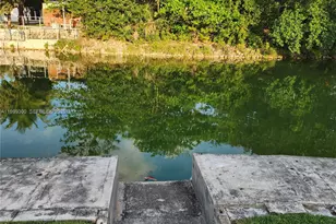 3325 S Lake Dr, Miami, FL 33155 - Photo 3