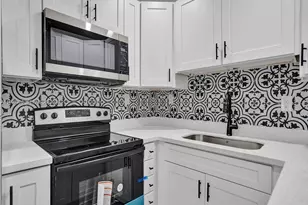 6420 SW 22nd Ct, Miramar, FL 33023 - Photo 9