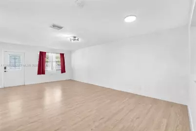7022 SW 19th Ct, North Lauderdale, FL 33068 - Photo 21