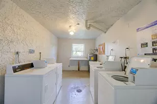 9311 Orange Grove Dr, Davie, FL 33324 - Photo 23