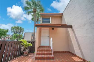 685 W Park Dr, Miami, FL 33172 - Photo 37