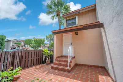 685 W Park Dr #206-11, Miami, FL 33172 - Photo 1