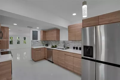 1137 SW 8th Ave, Fort Lauderdale, FL 33315 - Photo 9