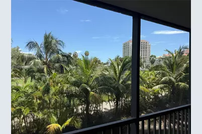 20335 W Country Club Dr #206, Aventura, FL 33180 - Photo 17