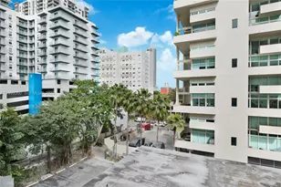 115 SW 11th St, Miami, FL 33130 - Photo 11