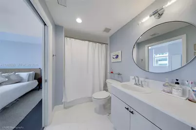 115 SW 11th St #505, Miami, FL 33130 - Photo 9