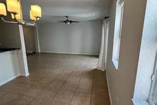 11601 NW 89th St, Doral, FL 33178 - Photo 9