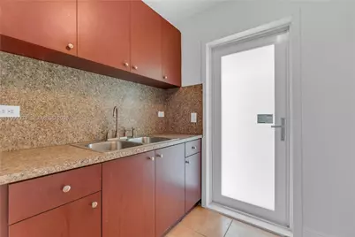 1730 NW 55th Ter #1730, Miami, FL 33142 - Photo 9