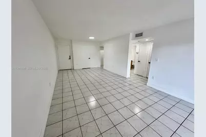 706 NW 87th Ave #205, Miami, FL 33172 - Photo 7