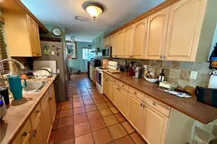 1581 SW 27th Terrace, Fort Lauderdale, FL 33312 - Photo 11