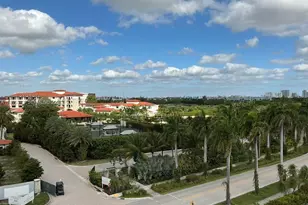 300 Diplomat Pkwy, Hallandale Beach, FL 33009 - Photo 23