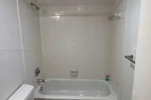 3186 Via Poinciana, Lake Worth, FL 33467 - Photo 21