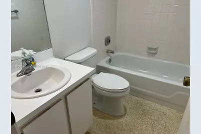 3186 Via Poinciana #211, Lake Worth, FL 33467 - Photo 23