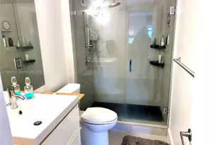 1020 Meridian Ave, Miami Beach, FL 33139 - Photo 9