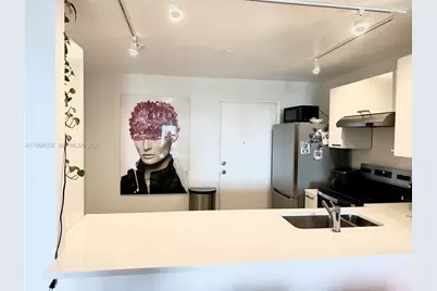 1020 Meridian Ave #806, Miami Beach, FL 33139 - Photo 3