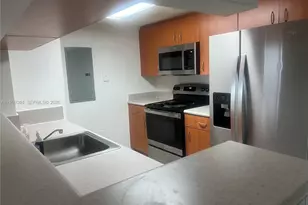 816 NW 11th St, Miami, FL 33136 - Photo 3