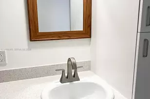 102 SE 10th St, Deerfield Beach, FL 33441 - Photo 9