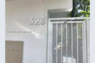 323 Washington Ave #4, Miami Beach, FL 33139 - Photo 15