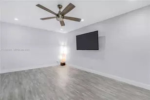 5300 Washington St, Hollywood, FL 33021 - Photo 9