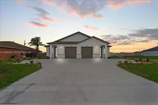 1024/1026 Diplomat Pkwy E, Cape Coral, FL 33909 - Photo 3