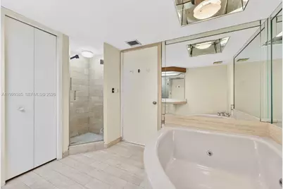 19355 Turnberry Way #24C, Aventura, FL 33180 - Photo 11