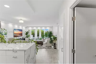 340 Sunset Dr #407, Fort Lauderdale, FL 33301 - Photo 3